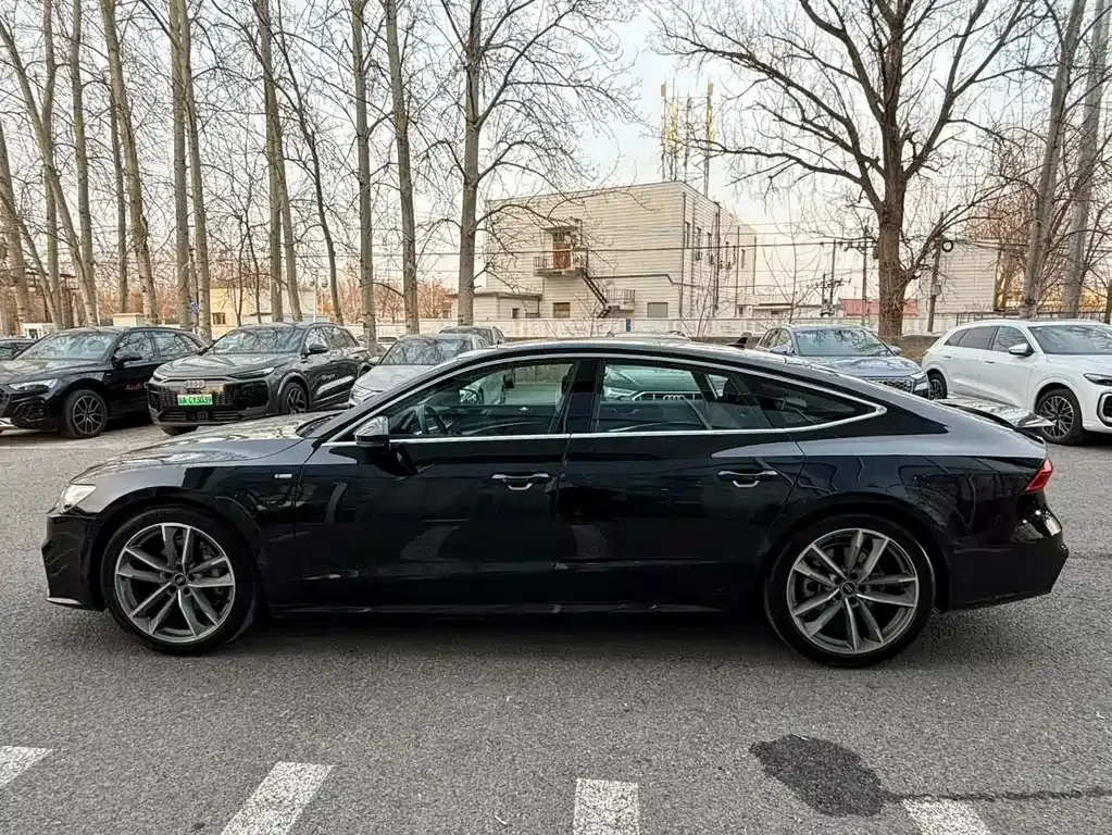 Audi A7 — фото 9