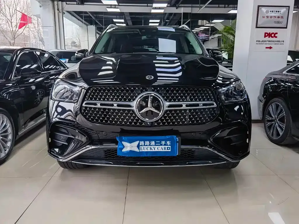 Mercedes-Benz GLE — фото 6