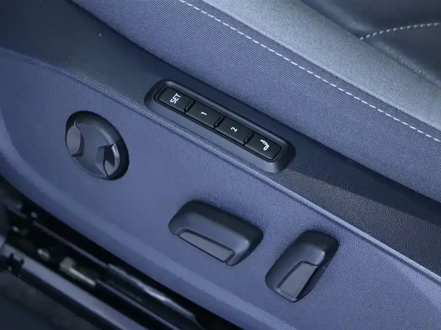 Volkswagen ID.4 Crozz — фото 10