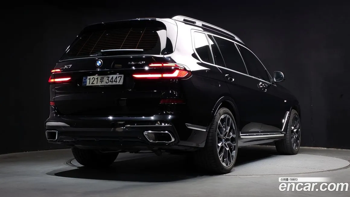 BMW X7 — фото 7
