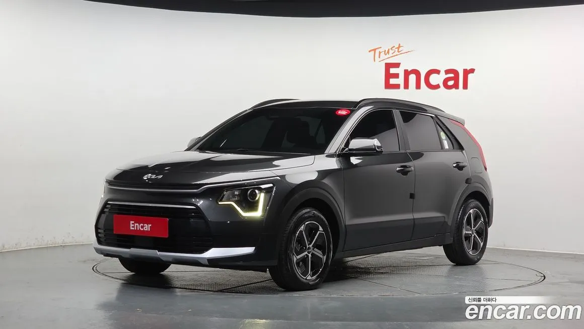 Kia Niro — фото 1