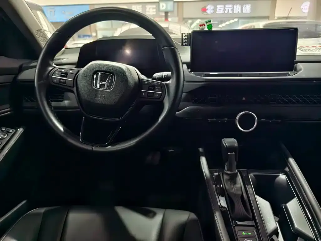 Honda Accord — фото 4