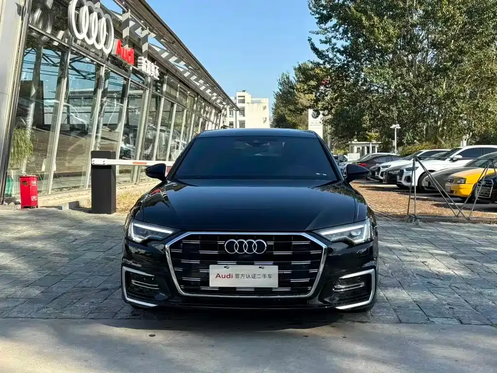 Audi A6L — фото 9