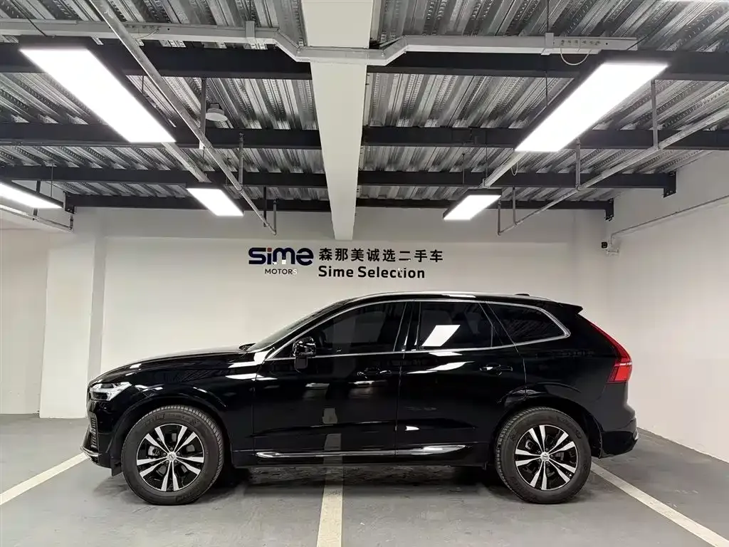 Volvo XC60 — фото 9