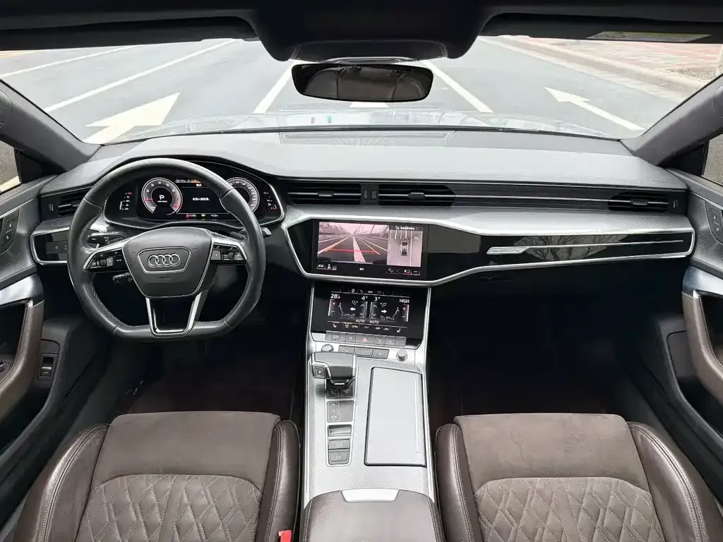 Audi A7L — фото 2