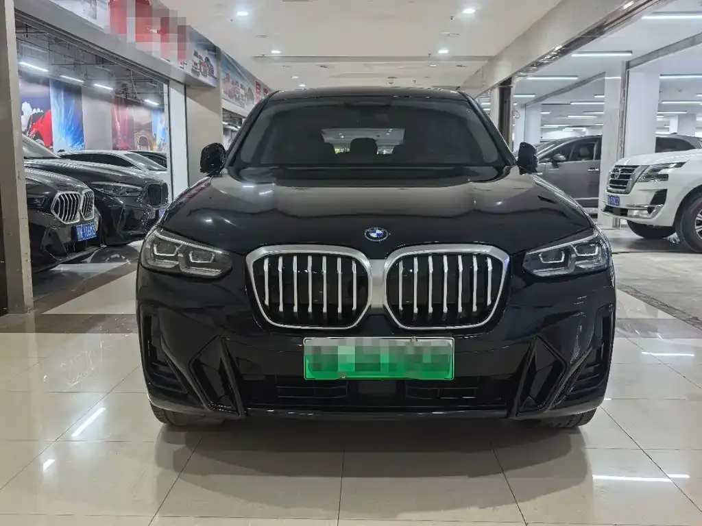 BMW iX3 — фото 2
