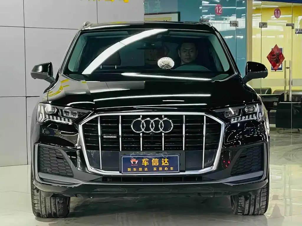 Audi Q7 — фото 3