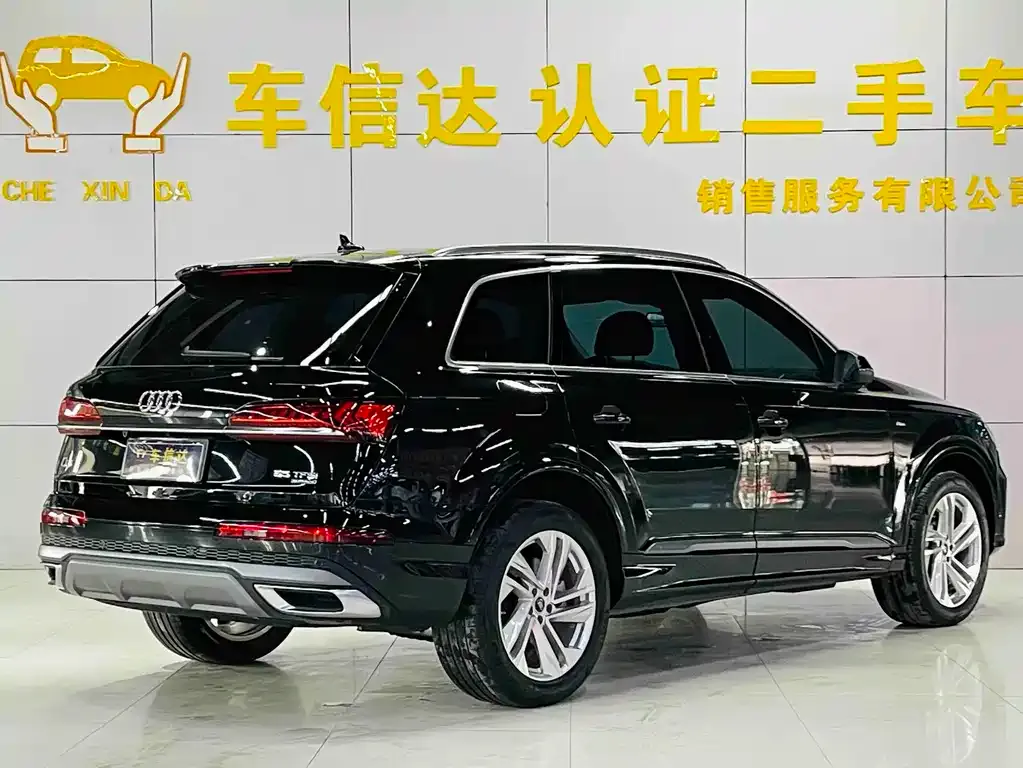 Audi Q7 — фото 5