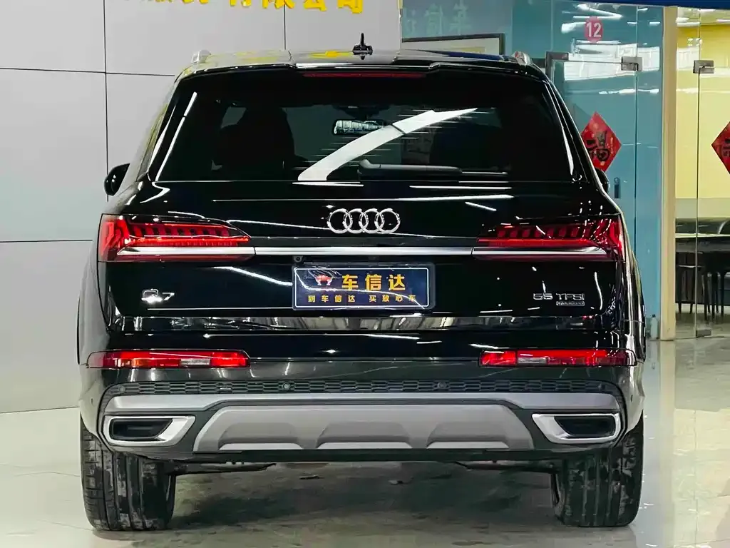 Audi Q7 — фото 2