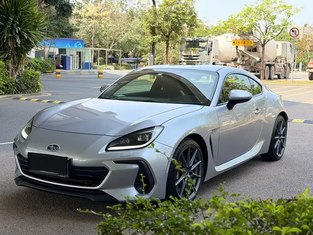 Subaru BRZ — фото 1
