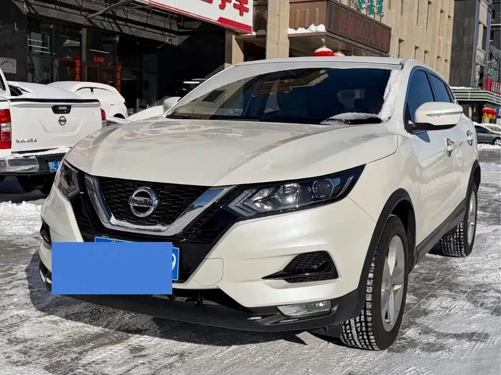 Nissan Qashqai — фото 1