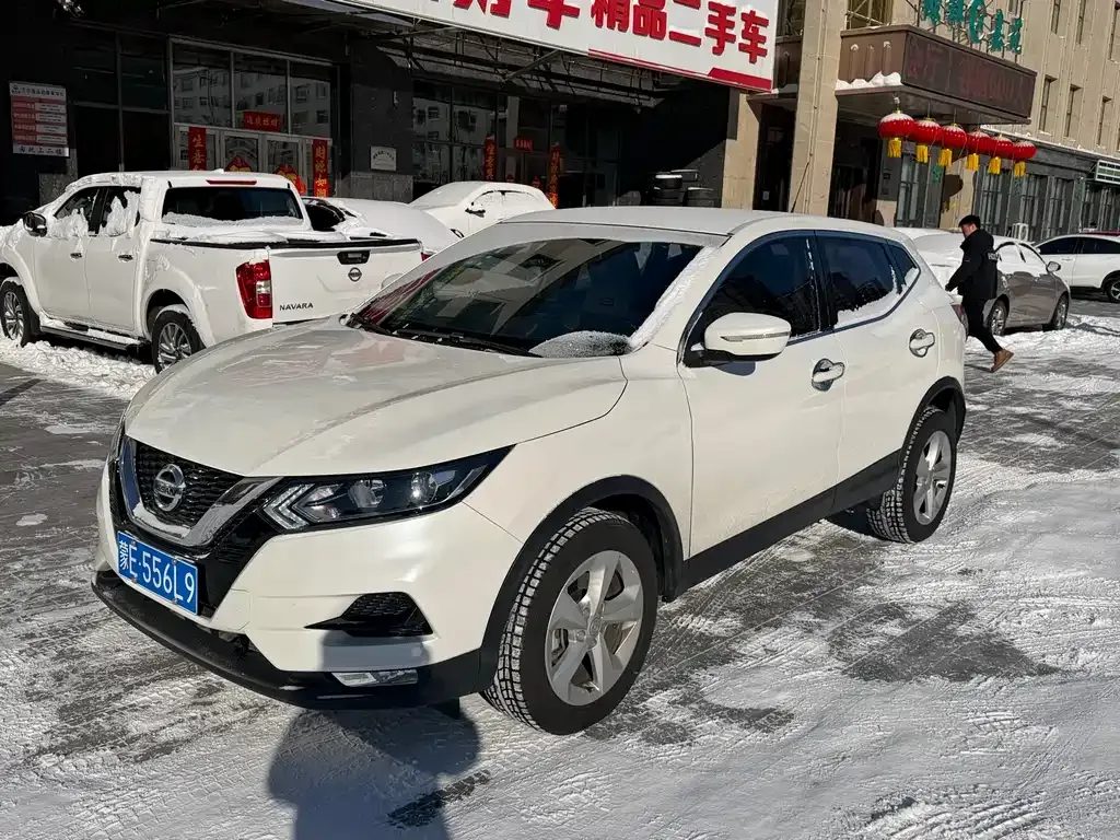 Nissan Qashqai — фото 9