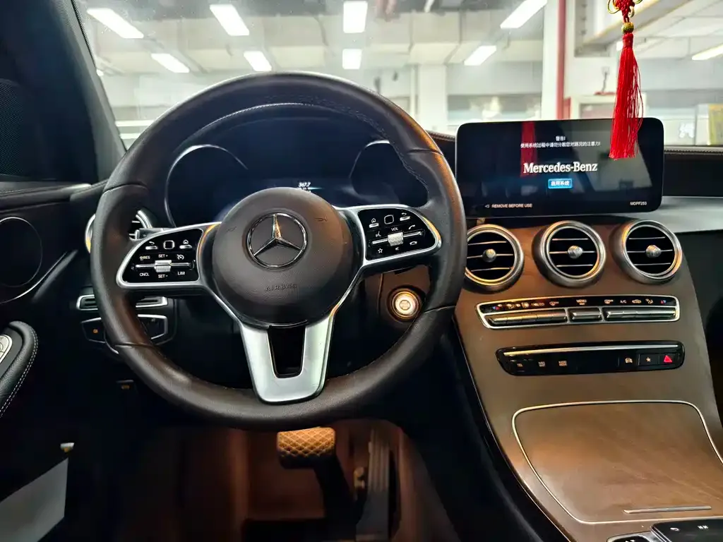Mercedes-Benz GLC — фото 5