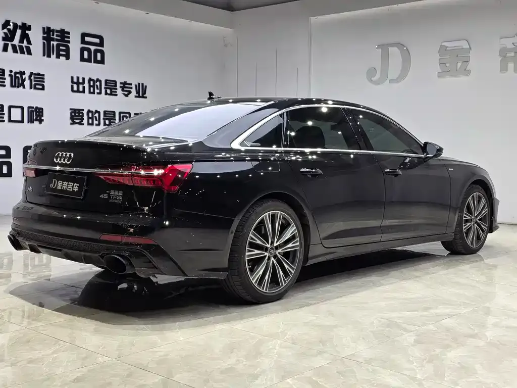 Audi A6L — фото 4