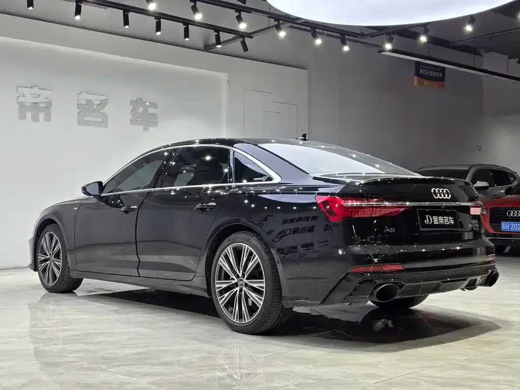 Audi A6L — фото 5