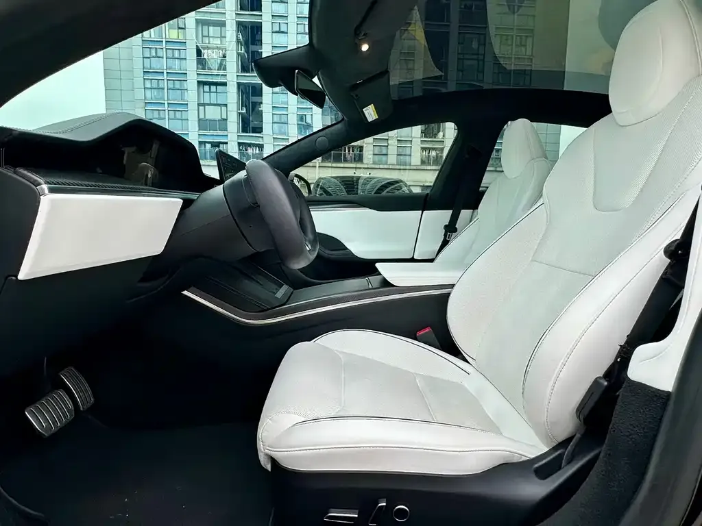 Tesla Model S — фото 3