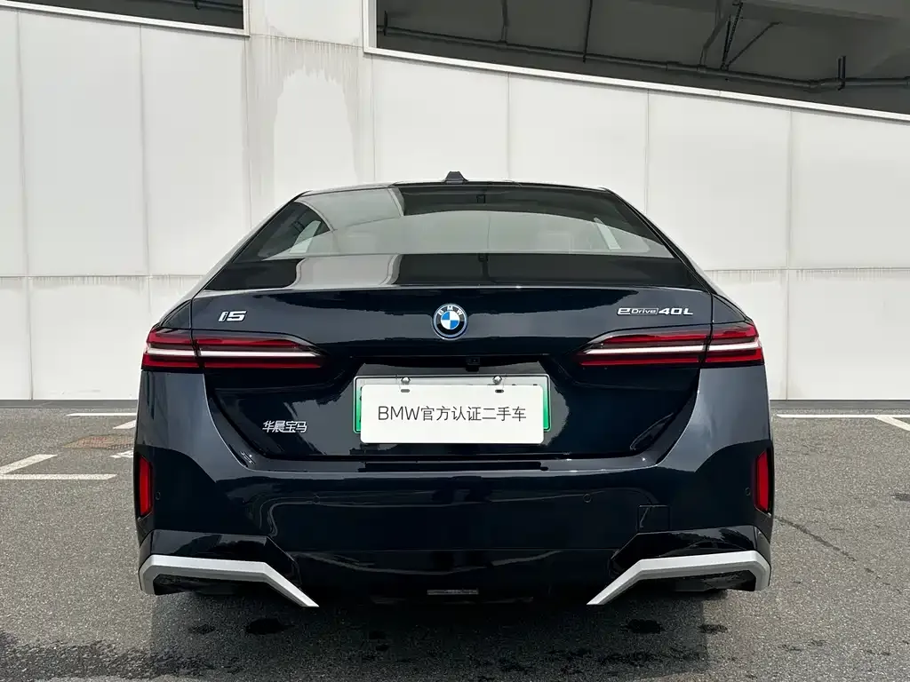 BMW i5 — фото 6