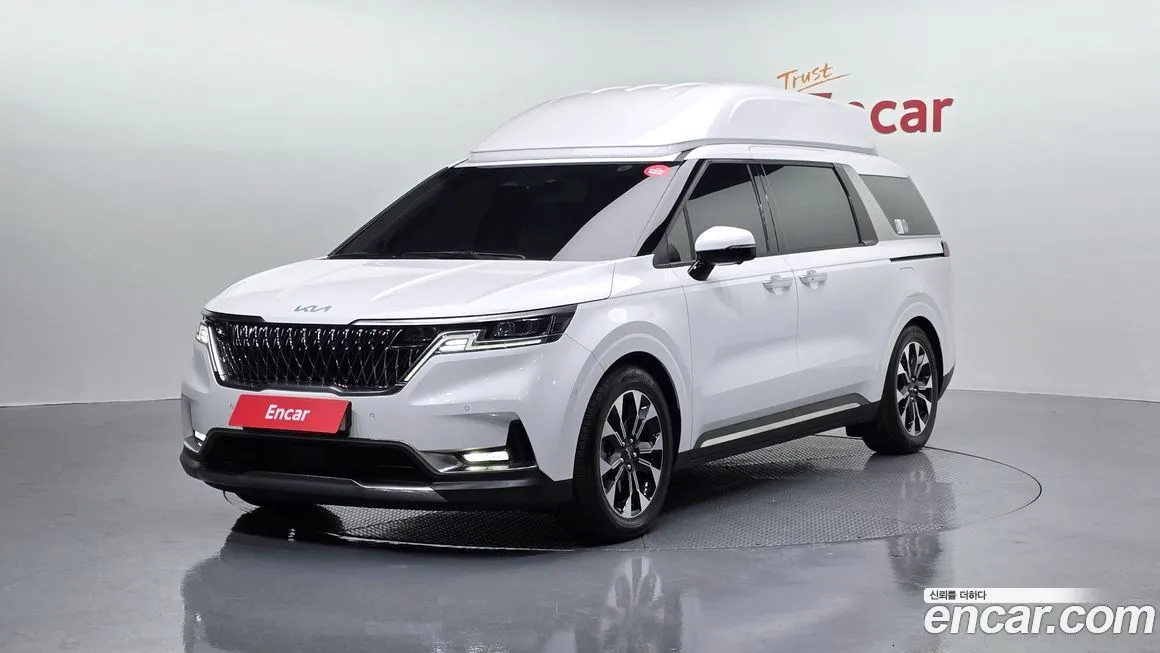 Kia Carnival — фото 1