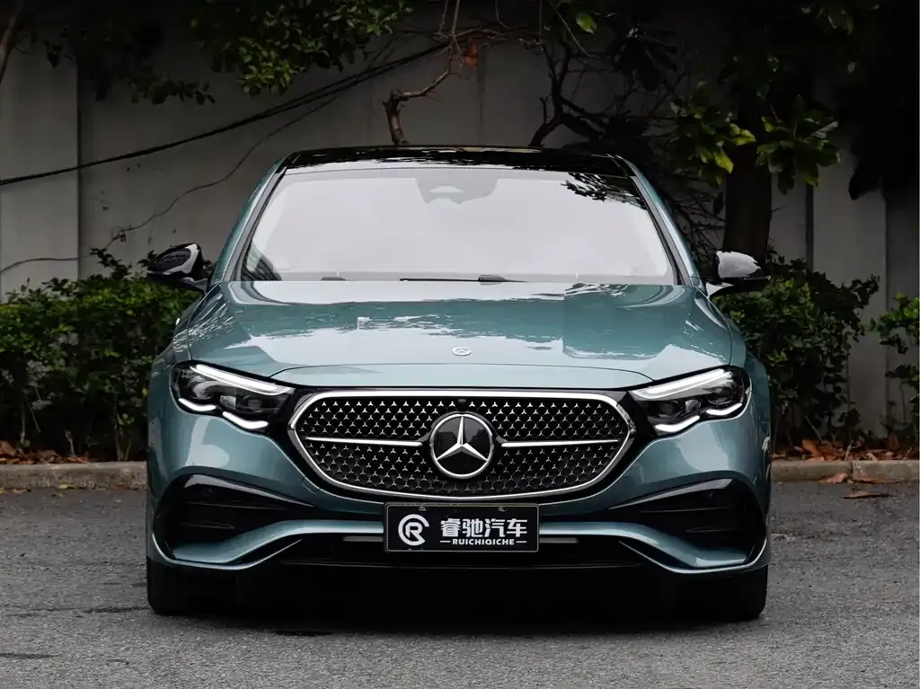 Mercedes-Benz E-Class (Import) — фото 4