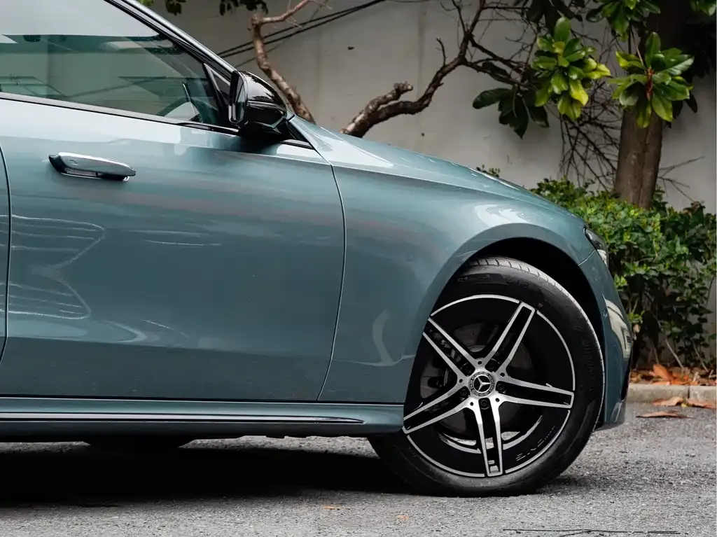 Mercedes-Benz E-Class (Import) — фото 3