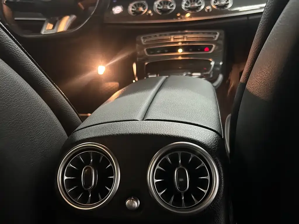 Mercedes-Benz E-Class (Import) — фото 8