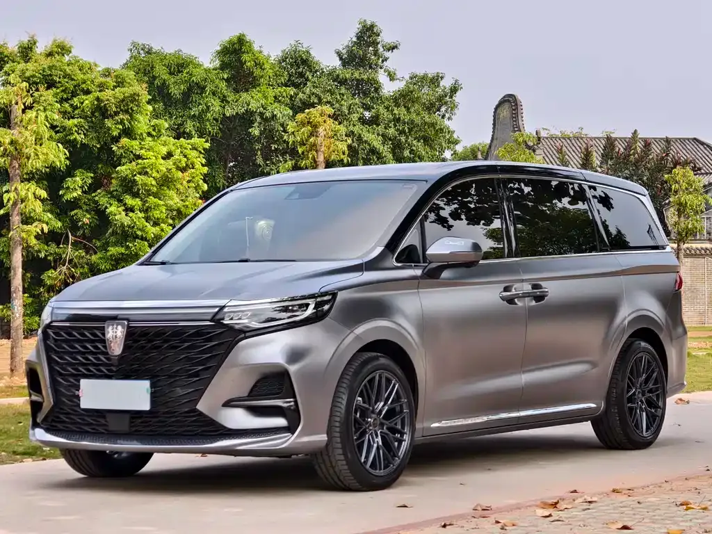 Roewe iMAX8 — фото 1