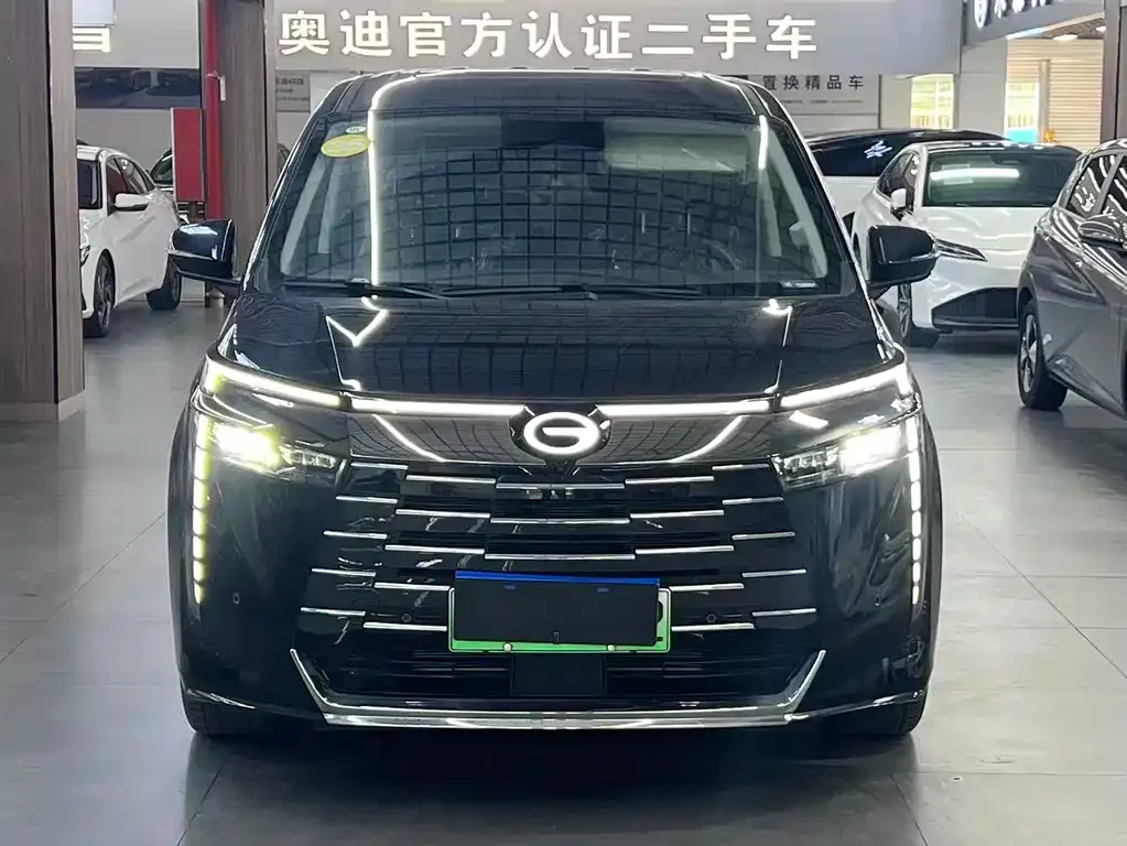 GAC Motor E8 Hybrid — фото 1