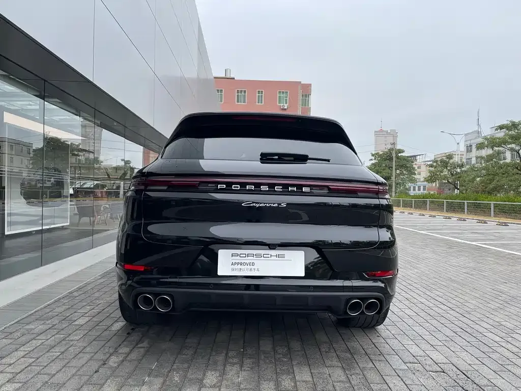 Porsche Cayenne Hybrid — фото 6