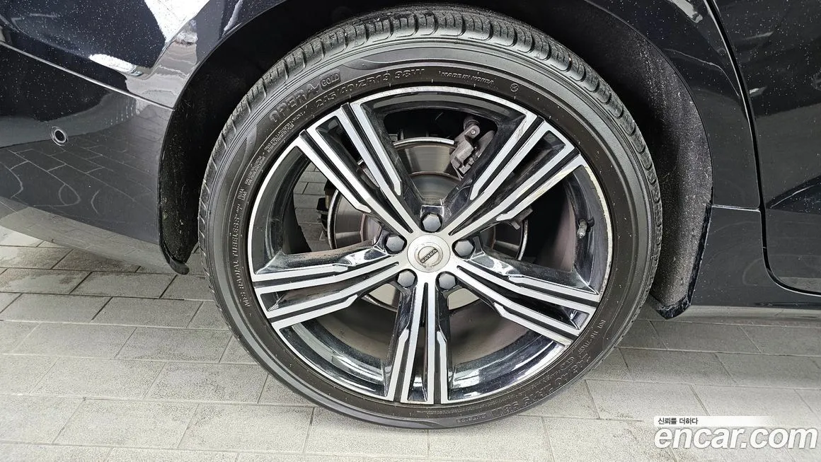 Volvo S60 — фото 10