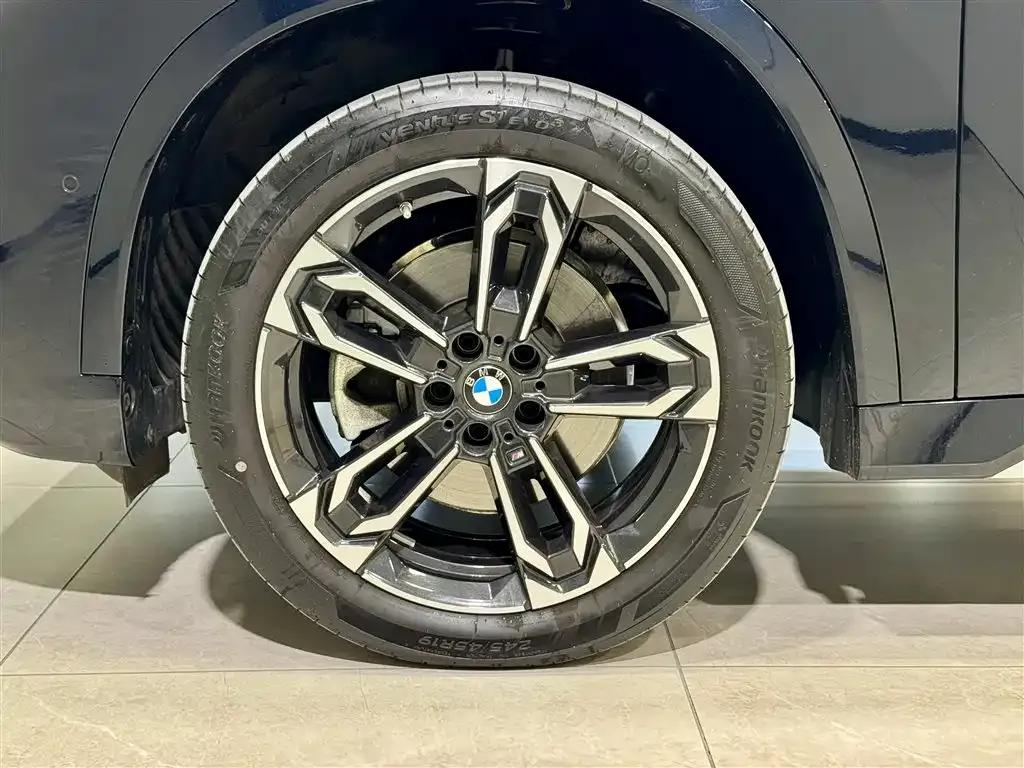 BMW X1 — фото 8