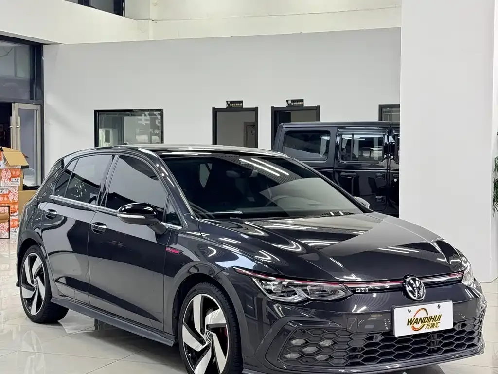 Volkswagen Golf GTI — фото 9