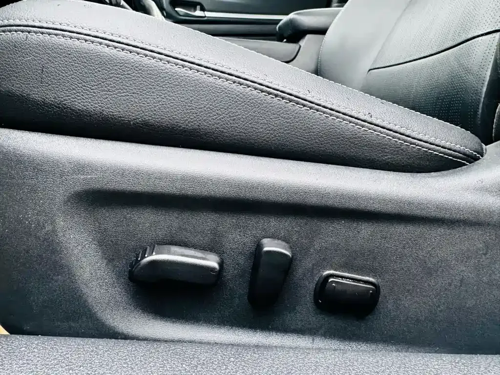 Nissan Teana — фото 7