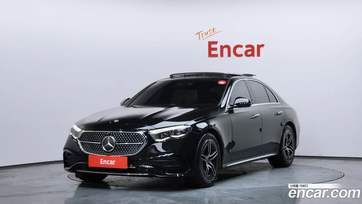 Mercedes-Benz E-Class — фото 1