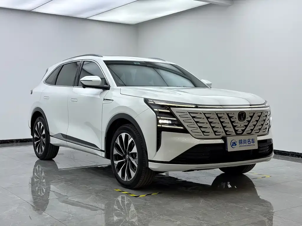 Changan CS75 PLUS — фото 7