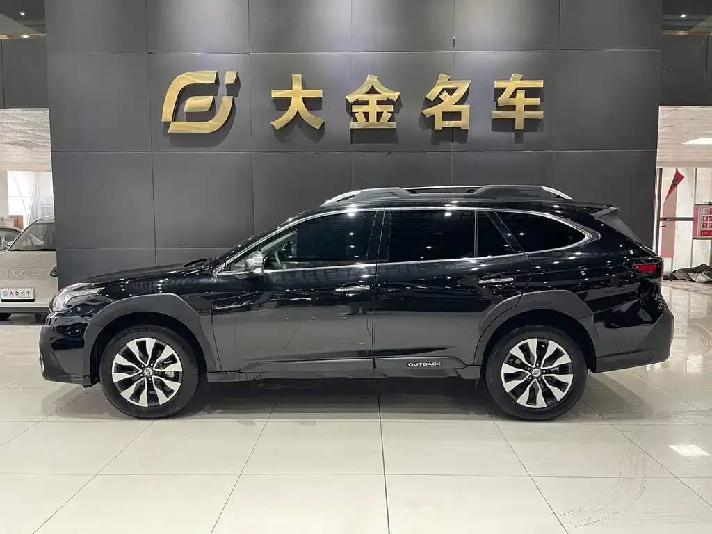 Subaru Outback — фото 4