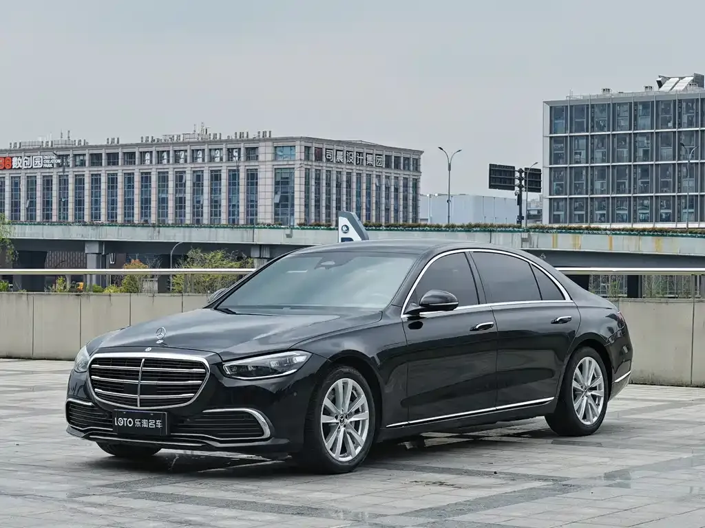 Mercedes-Benz S-Class — фото 1
