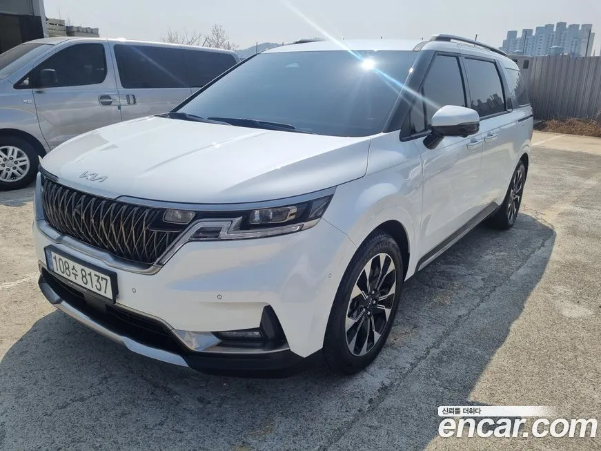 Kia Carnival — фото 1