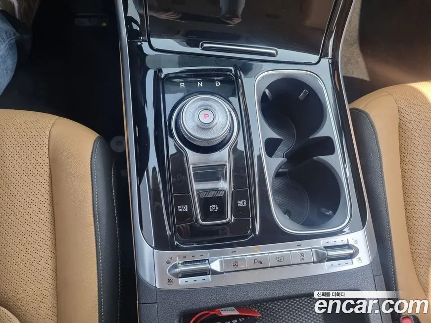 Kia Carnival — фото 10