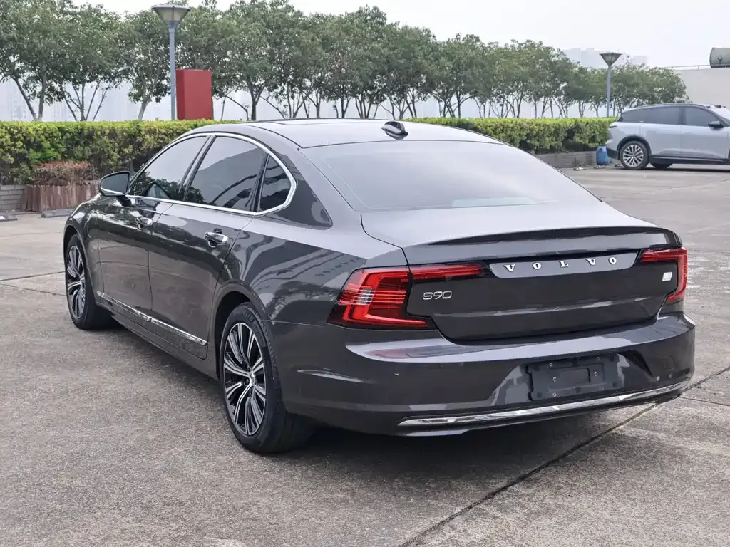 Volvo S90 PHEV — фото 10