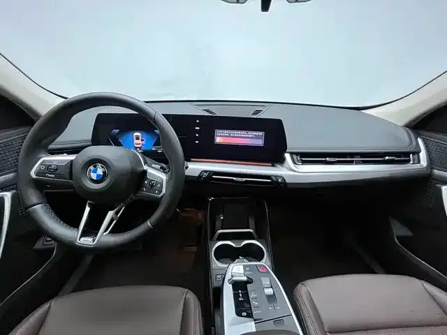 BMW X1 — фото 10