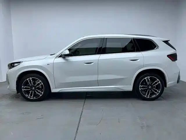 BMW X1 — фото 7