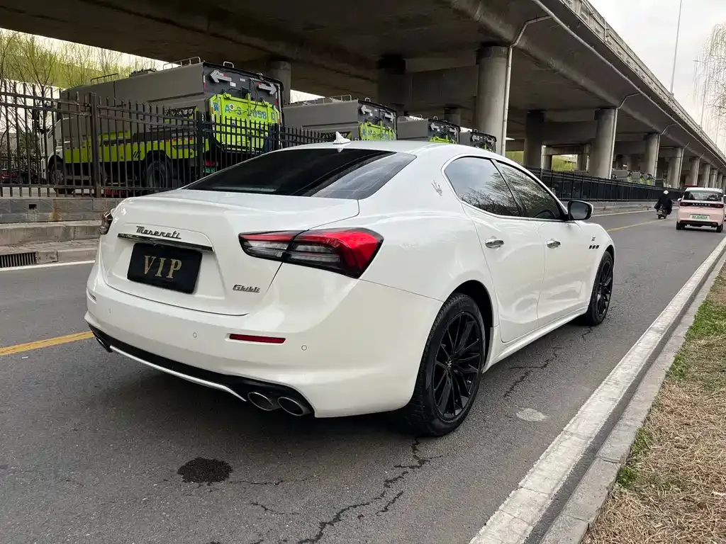 Maserati Ghibli — фото 4