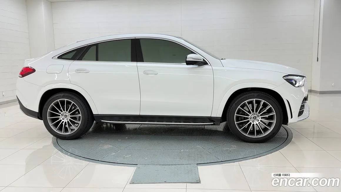 Mercedes-Benz GLE-Class — фото 4