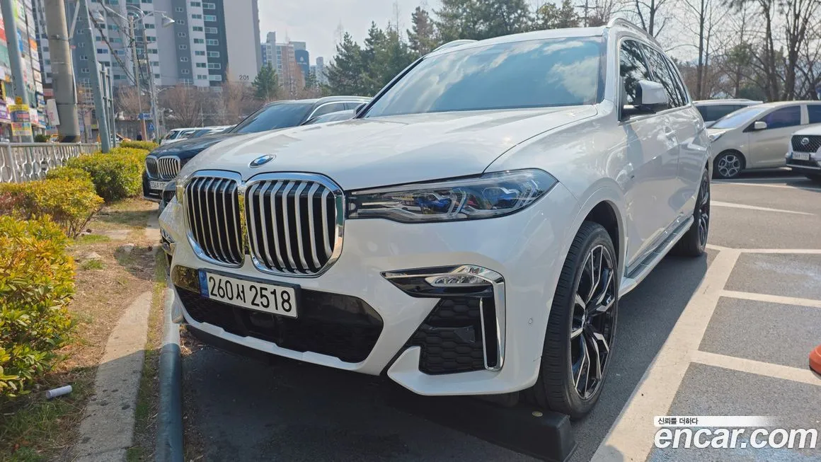 BMW X7 — фото 6