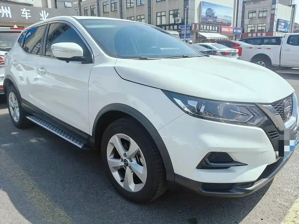 Nissan Qashqai — фото 9