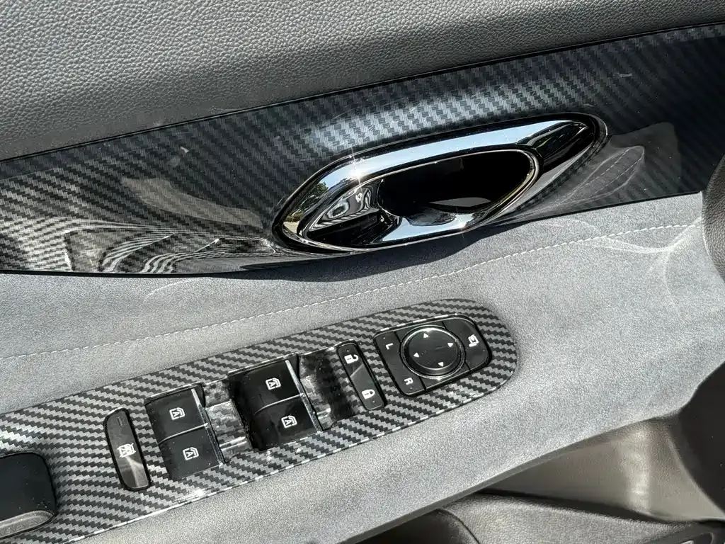 GAC Motor Shadow Leopard — фото 9