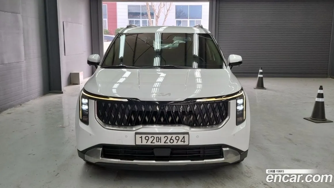 Kia Carnival — фото 1