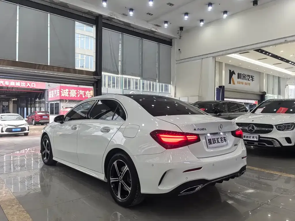 Mercedes-Benz A-Class — фото 6