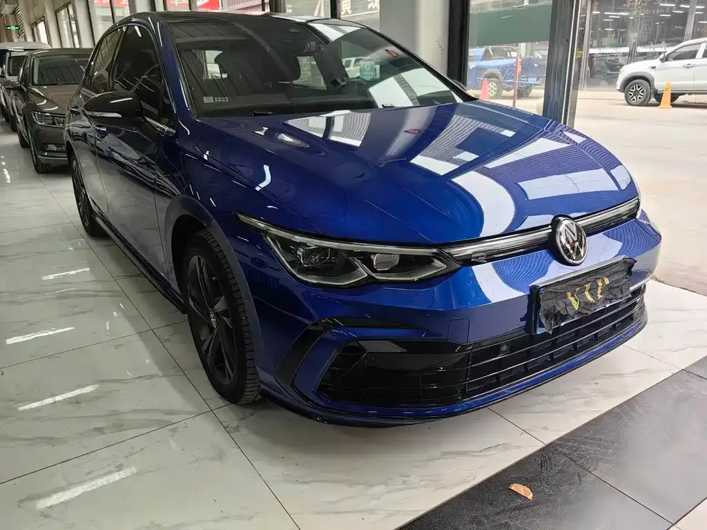 Volkswagen Golf — фото 6