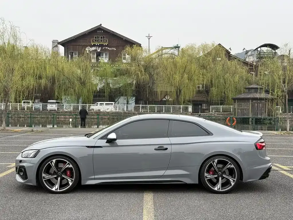 Audi RS 5 — фото 7